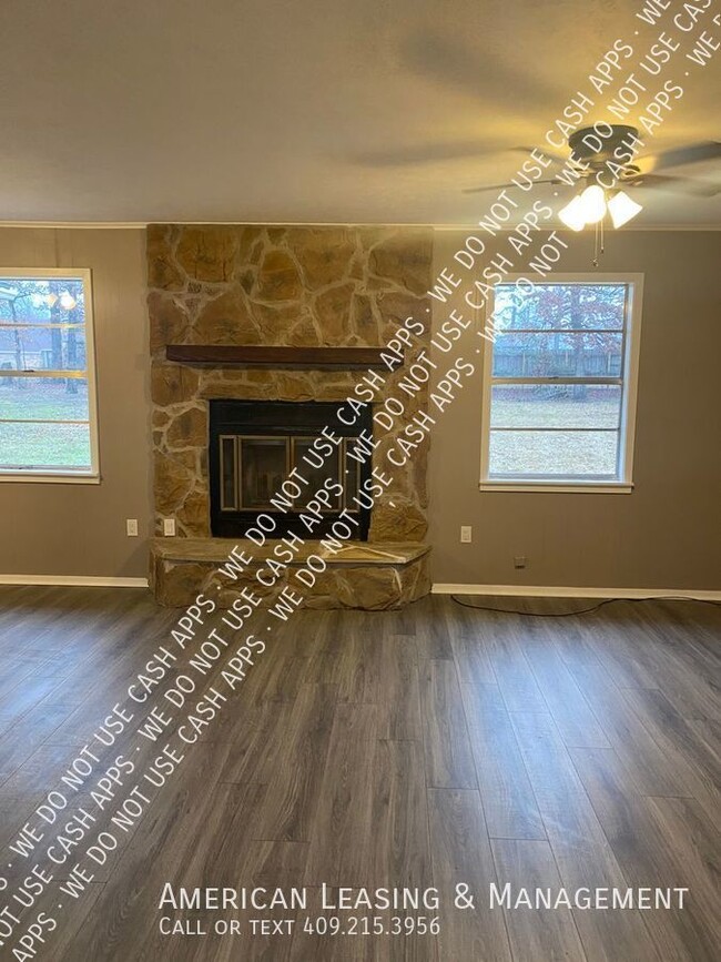 Building Photo - 1253 Edgewood Cir