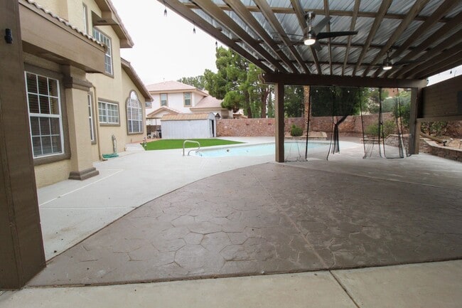 Building Photo - 1984 Paseo Granada Ln