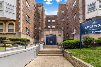 Building Photo - Edgewood Apartments