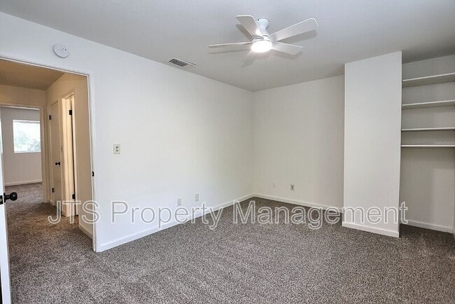 Building Photo - 5848 Alorn Ln