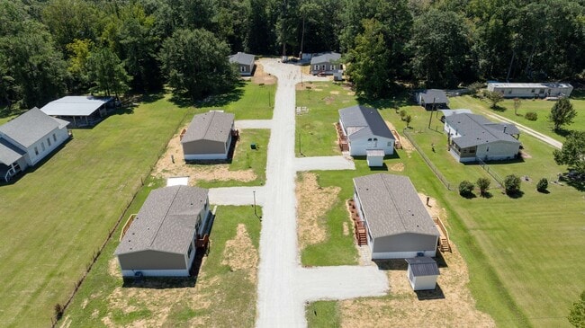 Building Photo - 1118 Old Tar Landing Rd