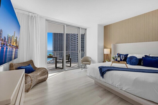 Building Photo - 4111 S Ocean Dr