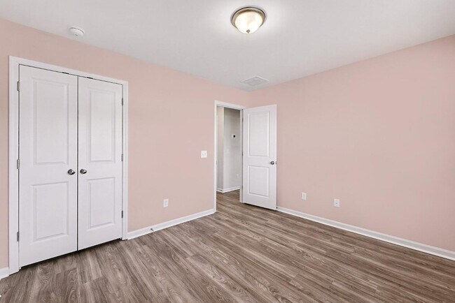 Building Photo - 342 Silverdrop St