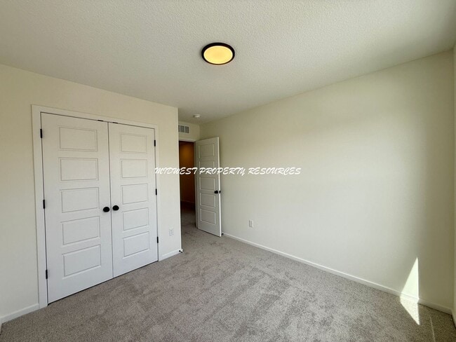 Building Photo - Brand-New 4 Bedroom Open w/Concept Living – Lee’s Summit Schools