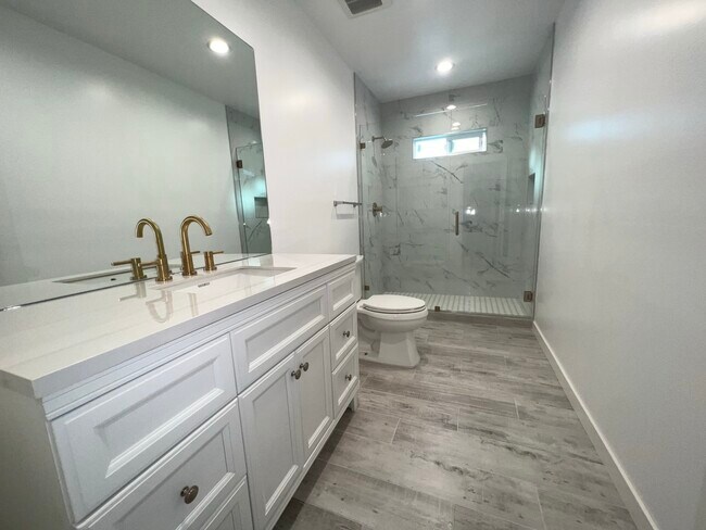 Building Photo - 803 Schumacher Dr