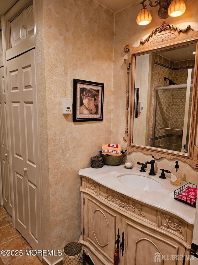 Building Photo - 663 Yorktown Ln