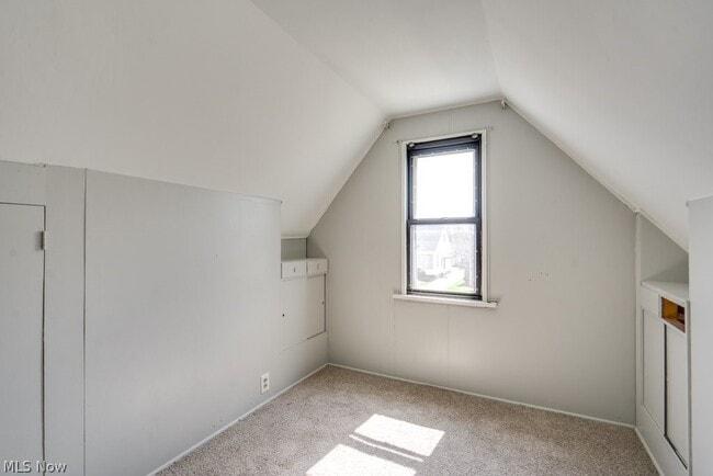 Building Photo - 8514 Deerfield Dr