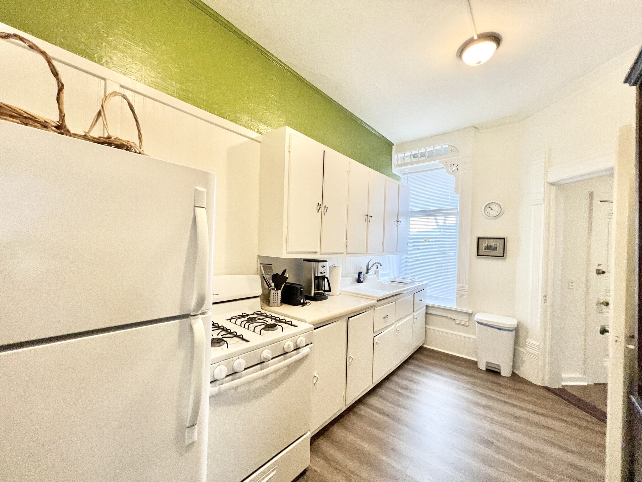 Building Photo - 420 N Jackson St