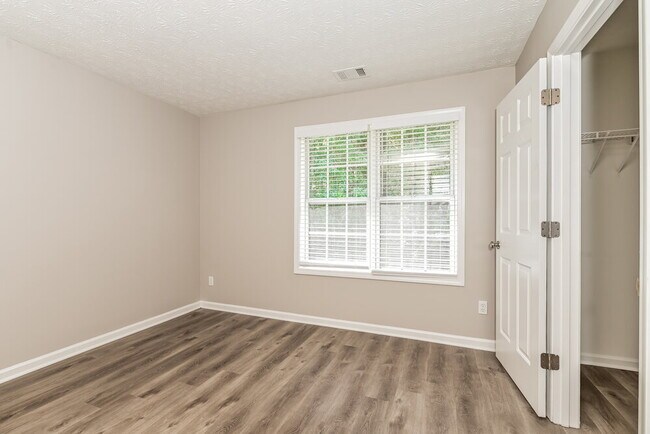 Building Photo - 3722 Fryeburg Ln