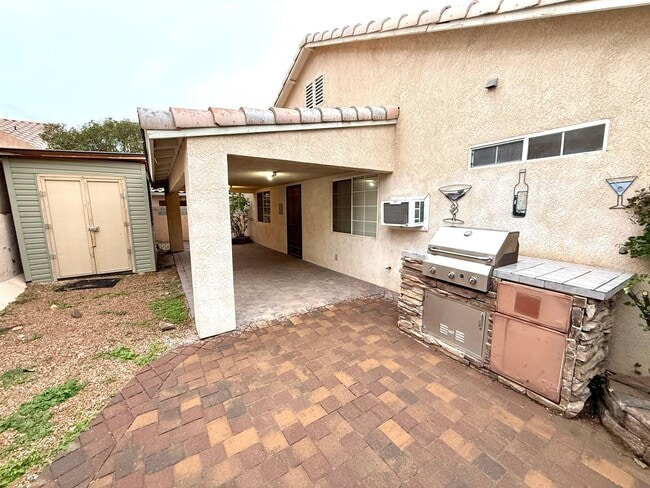 Building Photo - Beautiful 3-Bedroom Home with Solar!—Near Hualapai Mountain Rd