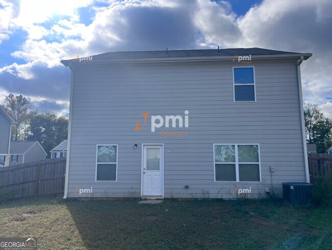 Building Photo - 521 Moline Wy