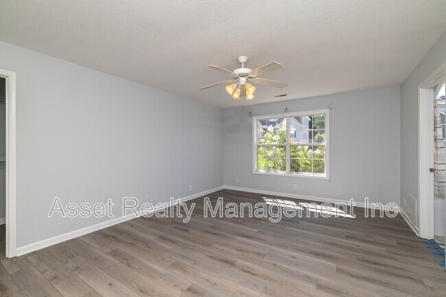 Building Photo - 1217 Dreamview Ln