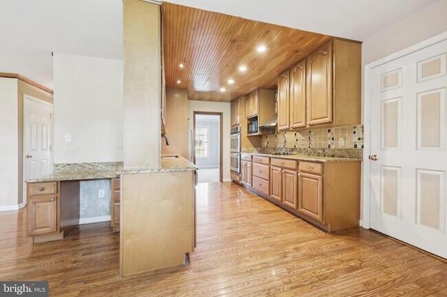 Building Photo - 11607 River Meadows Way