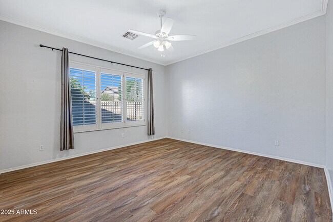 Building Photo - 2236 W Periwinkle Way