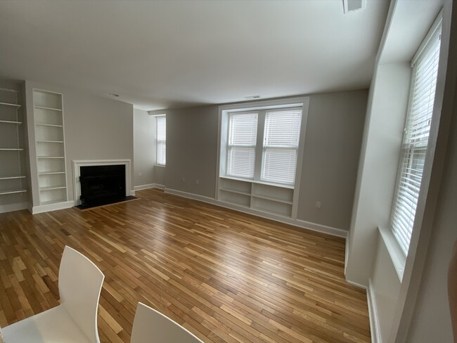 Living Room - 1916 17th St NW