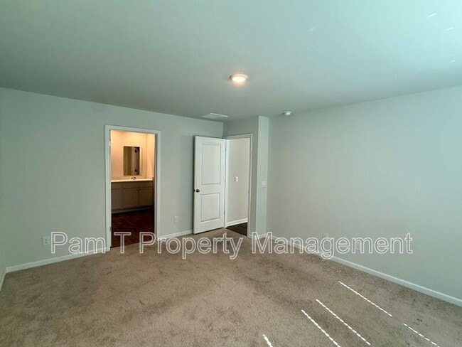 Building Photo - 512 Turpentine Trl