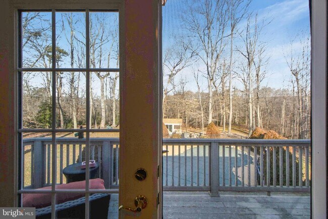 Building Photo - 7420 Mayflower Ct