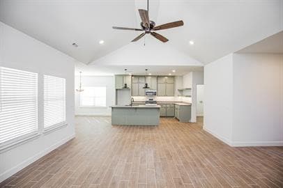 Building Photo - 924 Parker Ln