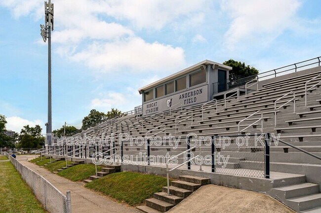 Building Photo - 872-874 Copeland Road
