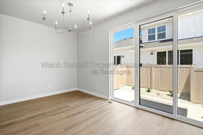 Building Photo - 1452 Pleasant View Dr