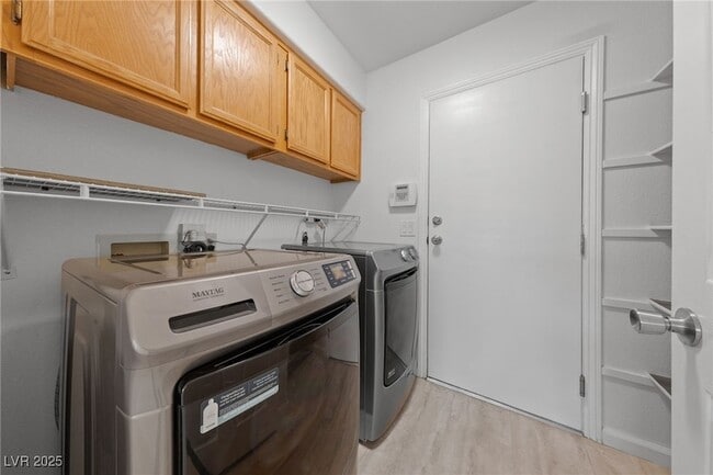 Building Photo - 6316 W La Madre Way