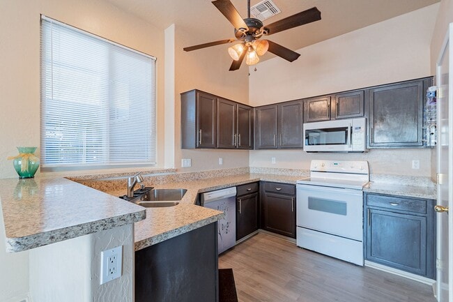 Building Photo - Stunning 4-Bedroom, 1.75-Bath Home Near South Mountain Section 8 Welcome