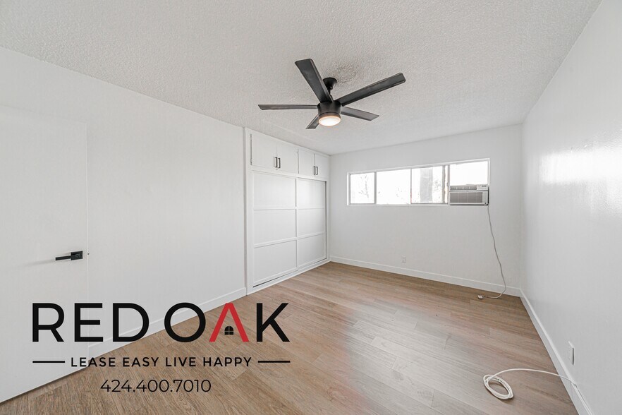 Building Photo - 252 W Elm Ave