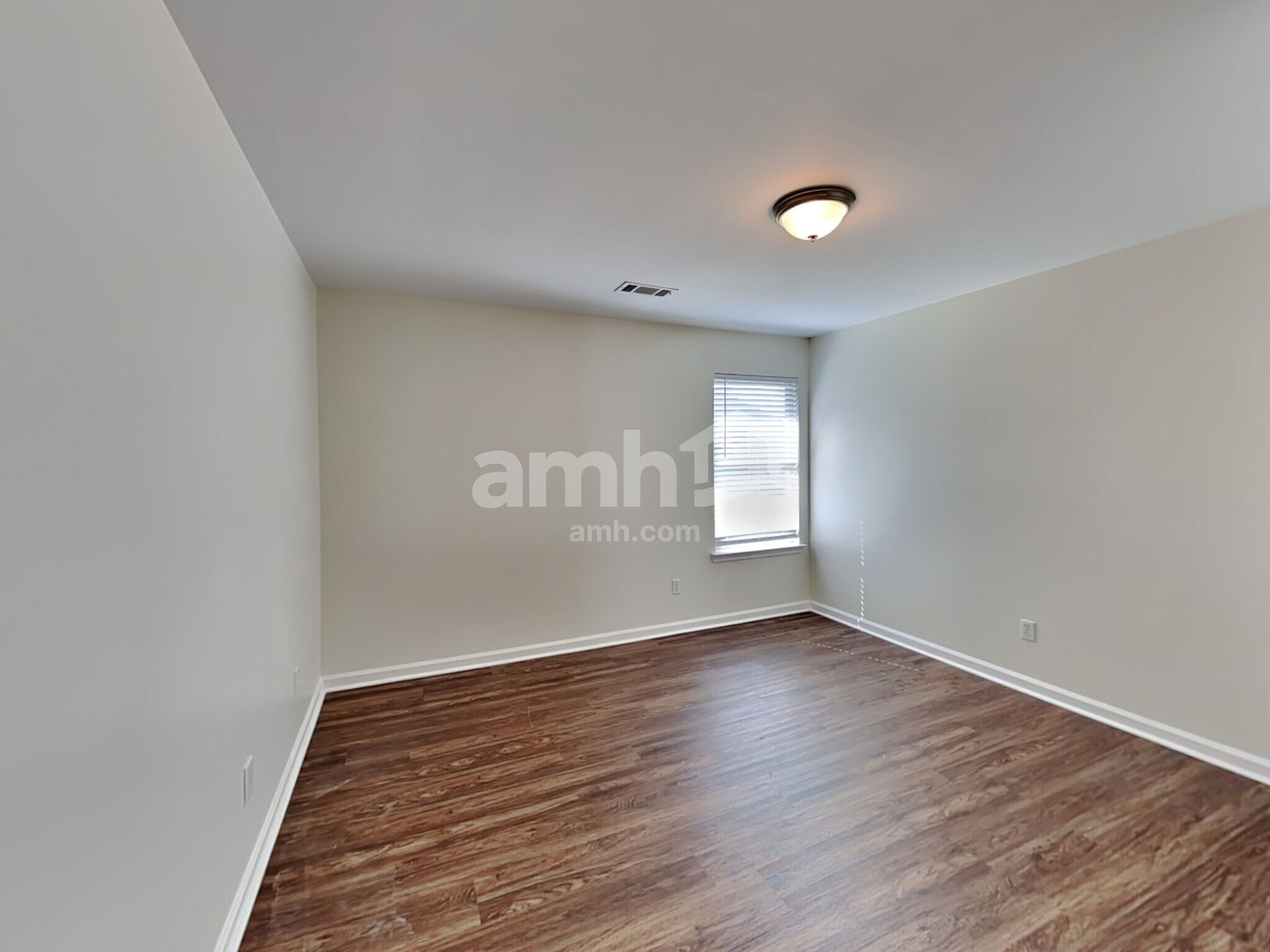 Building Photo - 729 Rolling Downs Dr SW