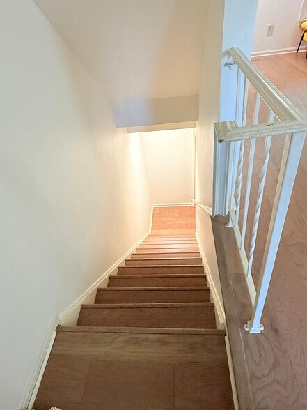 Building Photo - 20502 Sterncroft Ct