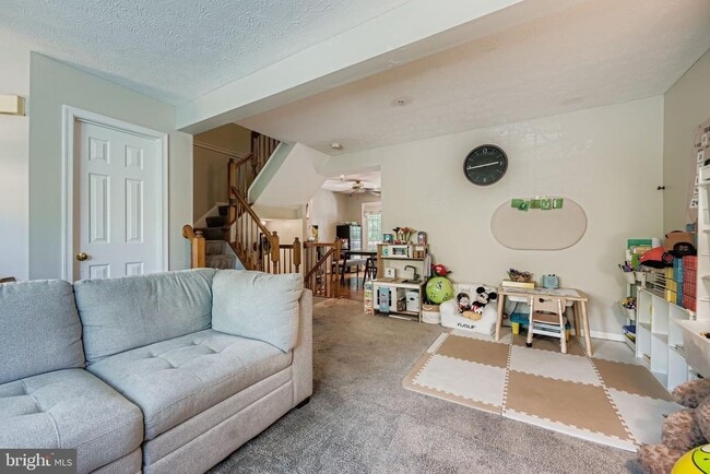 Building Photo - 708 Pine Drift Dr