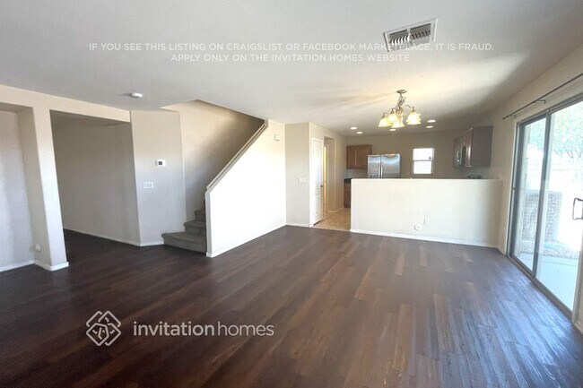 Building Photo - 7811 S 63rd Dr