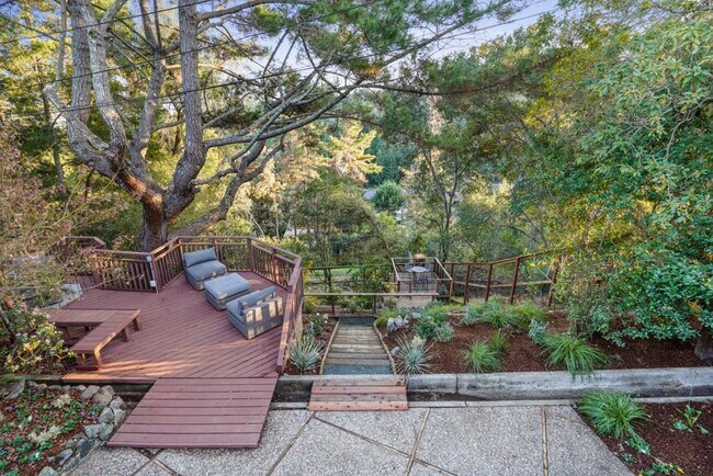 Building Photo - 3811 Farm Hill Blvd