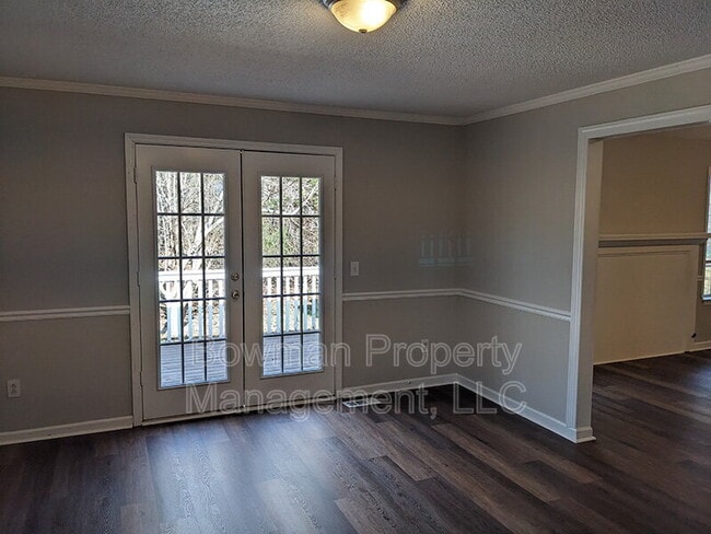 Building Photo - 1140 Hunter Trail