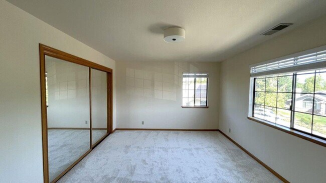 Building Photo - Walnut Creek Northgate neighborhood! Beaut...