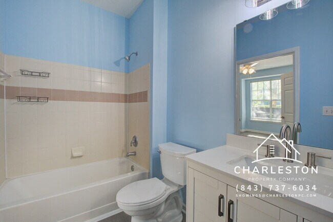 Building Photo - 45 Sycamore Ave