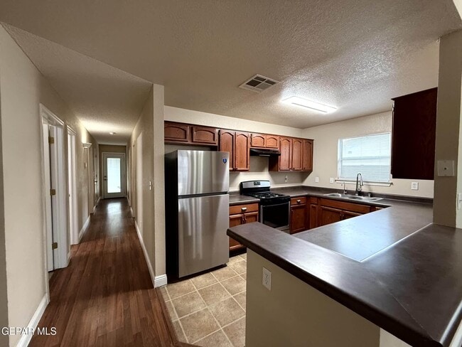 Building Photo - 14036 Volcanic Rock Dr