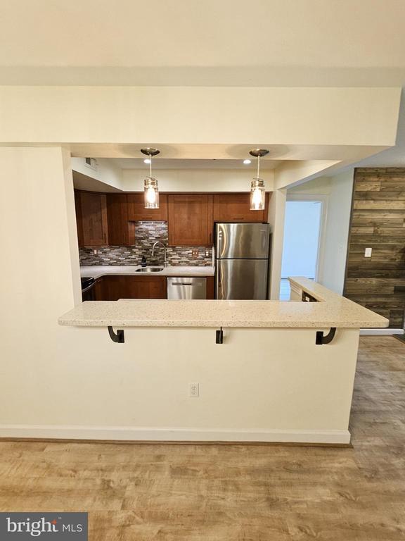 Building Photo - 904 Martell Ct