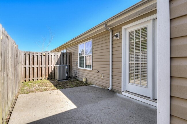 Building Photo - 1206 Bison Way