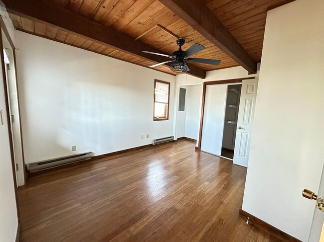 Building Photo - 123 Banbury Dr