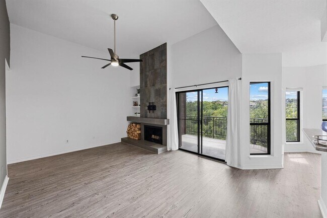 Primary Photo - 4711 Spicewood Springs Rd