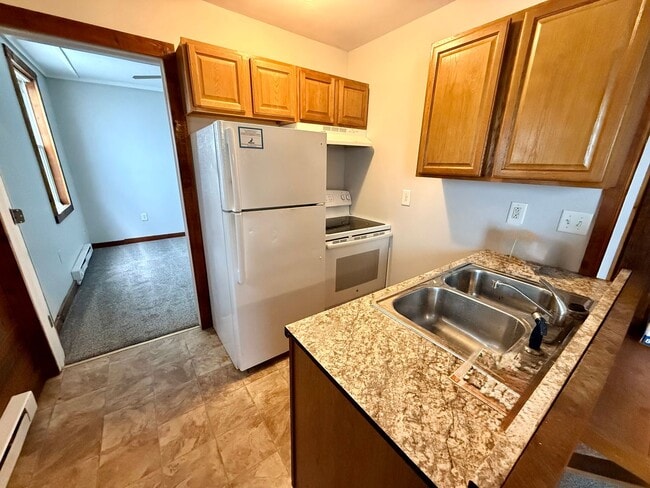 Building Photo - 4 Cortland St