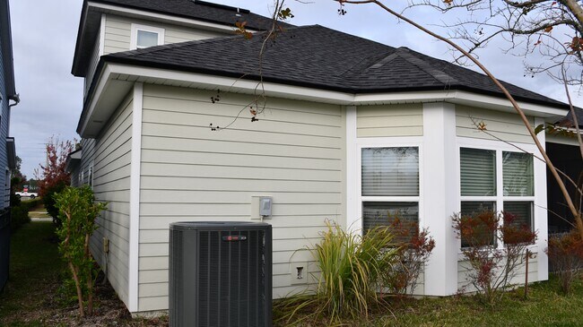 Building Photo - 97389 Harbor Concourse Cir