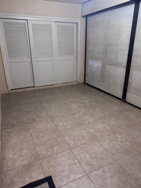 Building Photo - 2836 Carambola Cir S