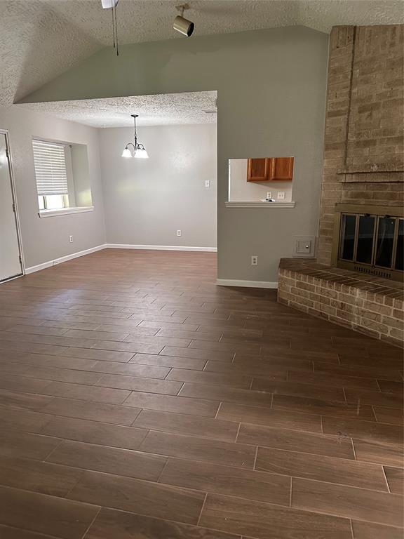 Building Photo - 701 Canyon Springs Dr