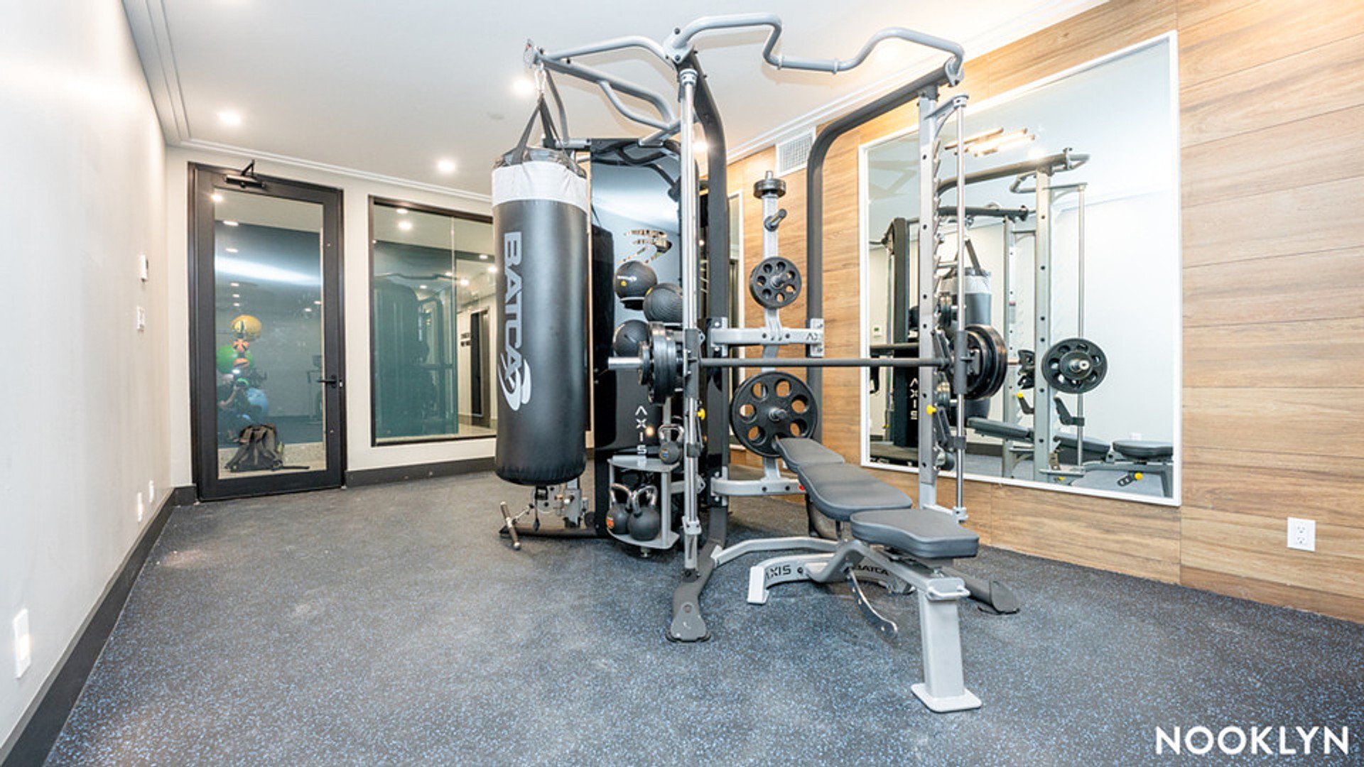 Building Photo - 1042 President St