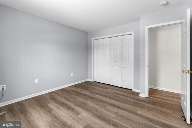 Building Photo - 8009 Frontier Dr