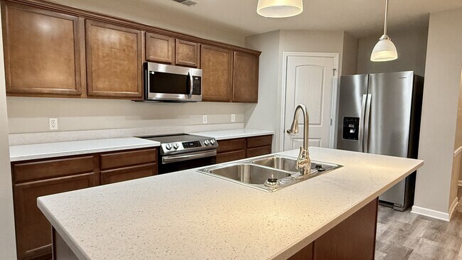 Building Photo - 1813 Clayton Cove Dr NW