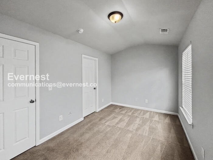 Building Photo - 585 McWilliams Rd SE