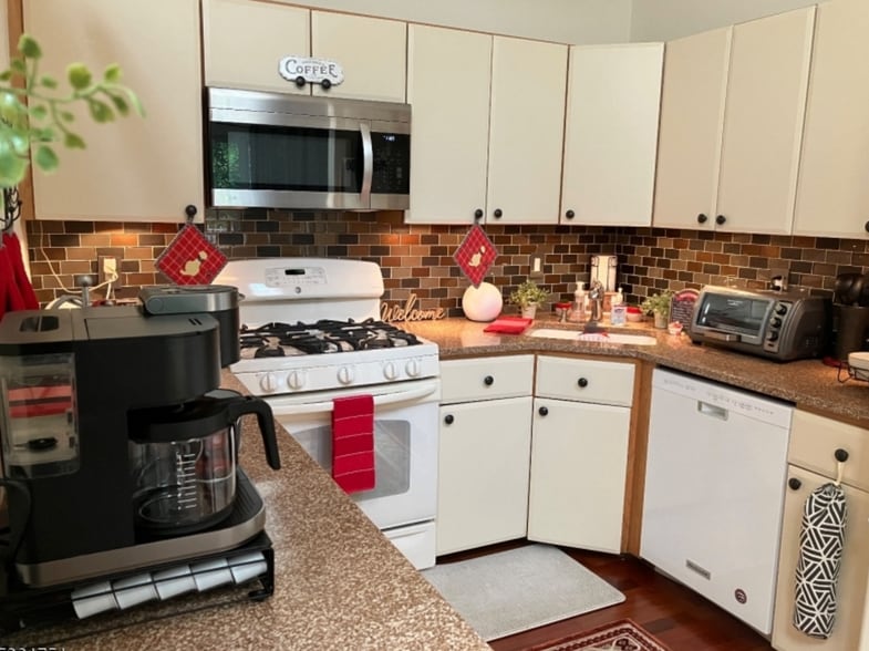 Building Photo - 1713 Breckenridge Dr