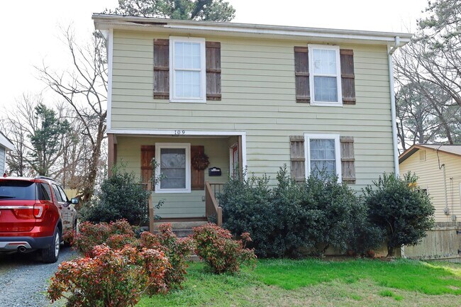 Primary Photo - Great home in Chapel Hill!